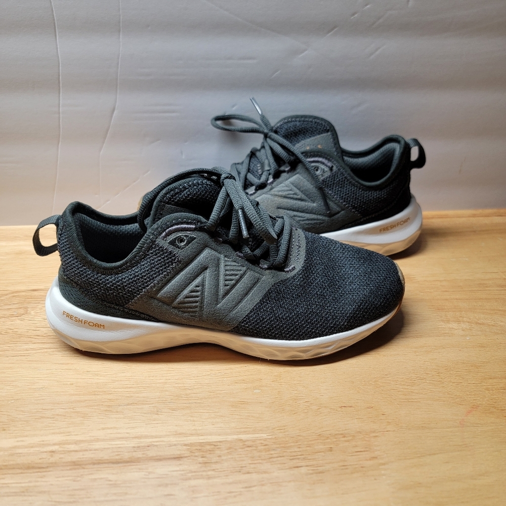 New Balance Fresh Foam SPT Lux V4 Gray Running Shoes Unisex Size 7.5W / 6M
